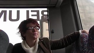 Popp Sylvie aus Ansbach - Public Facial Cumshot in a bus