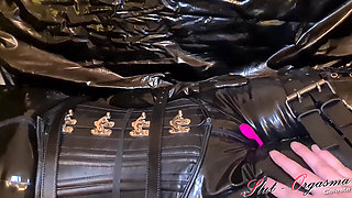 Slave slut-orgasma Celeste bound in black latex and leather pushed to a orgasm