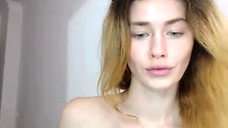 Amateur Webcam Teen Masturbates And Teases