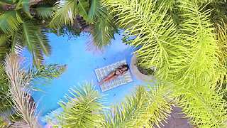 Vixen Vicki & Teanna Share Hot Lesbian Get-away in Paradise