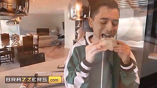 (Lauren Phillips) stepson ruins her baking but instead of training him a lesson she lets him bang her fuck-holes - brazzers