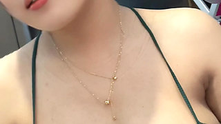 Accompanying my sister-in-law cleaned the house made me feel bad