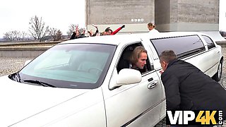 Hentai Bride in White Dress Moans Loudly During Limo Pounding
