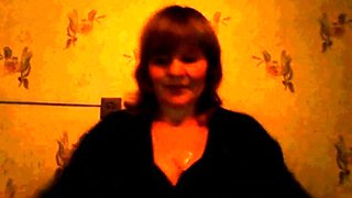 Mature Russian Amateur Irina Shows Off on Webcam