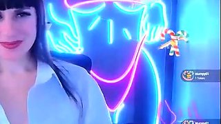 Teen goth brunette bara jerks and sucks cock