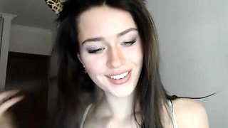 Brunette Solo Webcam Masturbation