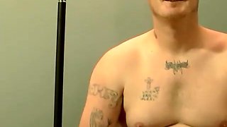 Smoking amateur jerks off while receiving balls treatment