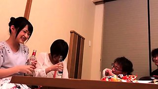 Amateur girlfriend anal group sex with facials