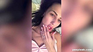 Elastic labia fun