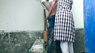 Hindi Sex In Indian Student 18+ Girl Secretly In College With Her Teacher