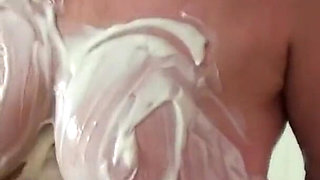 Stepauntie Trisha sploshing on the bed