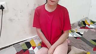 Step sister school se aayi bathroom me kapde badlte dekh liya