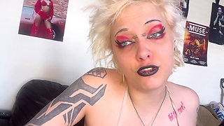 Custom) Scraping My Tongue for the Boy That Likes Me