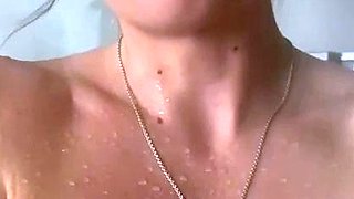 Hot Teen Amateur Shower Cam