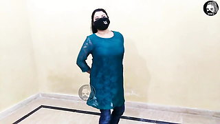 Kothy Uty Suti San full sexy mujra dance on saba pakistani