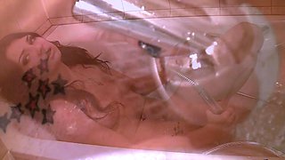 Emo Emily Bathtub Orgasm