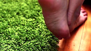 Slutty babe foot fetish deep fucking