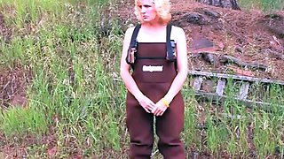 Big-Titted Country Lady Gives Outdoor Delight