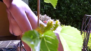 Sweet big tits ebony MILF posing naked