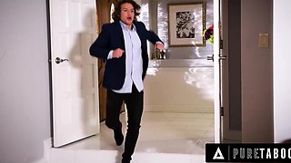 A slutty stepsister thinks it should be her stepbrother for her first time