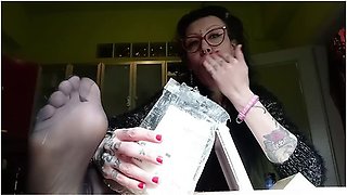 Feet Slave In Miss Vagon And Ivegans Shopping Donated By Her Moneyslave