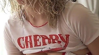 Ultra-babe Sucks My Dick Like a Chupachups