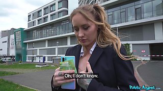 Martin Gun’s Blonde Passion in Hotel Bathroom