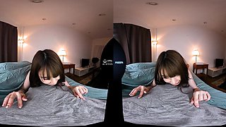 Mysterious Japanese Beauty Beckons For Erotic VR Adventure