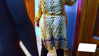 Indian Muslim Hot Desi Stepmom Fucked by Stepson When She Was Cleaning His Room