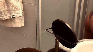 Lovely Amateur teen brunette masturbating outdoor
