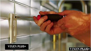 Horny Milf Lexi Fucked By Stud With Nathan Bronson And Lexi Luna