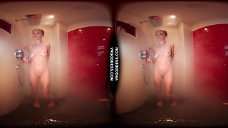 Behind the Scenes — Adele Masturbating in the Jacuzzi