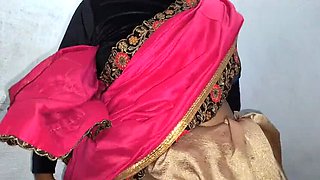 Desi Bhabhi Pissing Close Up – Hairy Pussy & Huge Ass Indian MILF
