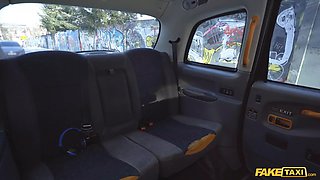 Faux cab fantastic film schoolgirl makes her very own sex tape with a taxi driver