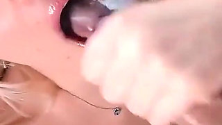 Do You Like Cream?? Anjaamelia Loves to Lick It All to Get More!?