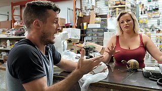 Delightful cougar beauty hot adult clip