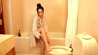 Brunette babe Sindy's steamy sailor fantasy comes to life in a naughty bath scene