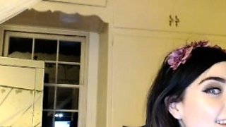 Beauty small tit amateur teen masturbating her shaved pussy