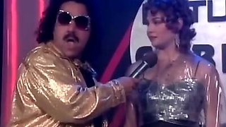 Vanessa Chase, Juli Ashton, Ron Jeremy in vintage fuck video