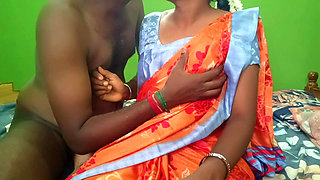 Ammu Remove Thae Blouse,saree Showing Boobs 92