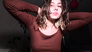 Murmuriel Teen Casting: Russian 18 Year Old Cute Girl Solo Masturbation with Dildo to Orgasm