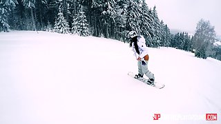 Naughty slut mind-blowing xxx scene