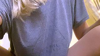 Big boob brunette masturbates on webcam