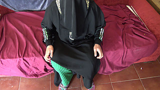 Turkish Stepmother Shows Hairy Pussy To Her 18 Year Old Stepson