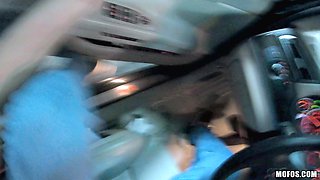 Charming cougar beauty thrilling POV sex scene