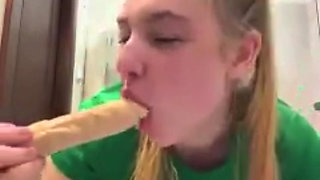 Creampie fucking in the bathroom