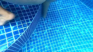 Amateur Intercourse in the Water Outdoors with a Crazy COUGAR with a Gigantic Booty, Jizzing