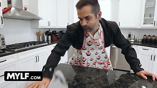 Crystal Rush & Friends Get Down and Dirty for Thanksgiving with a Filthy Fuckfest