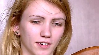 Blonde teen hardcore fucked on bed