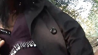 Hussy's hand play dirt